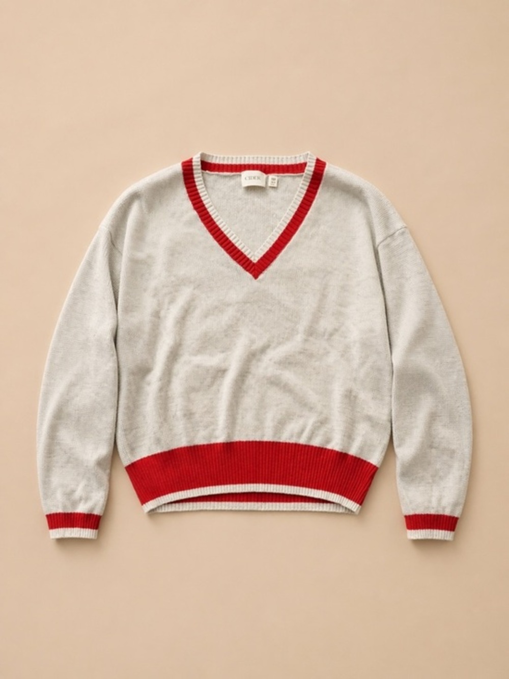 5/$25 ‼️ Cyrus White & Red V-Neck Sweater XS ❤️ Casual Knit Top
